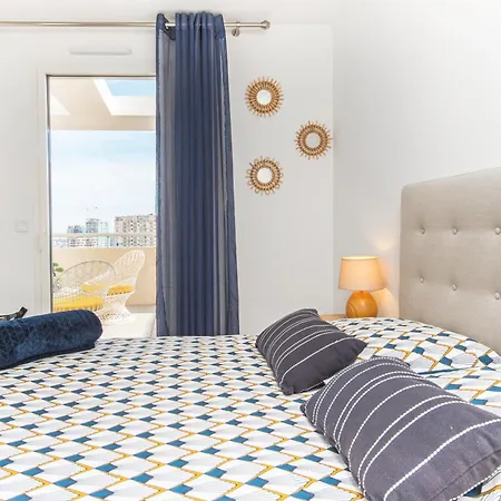 Victoria Palace - Monaco - 3 Pieces - Garage Apartment *