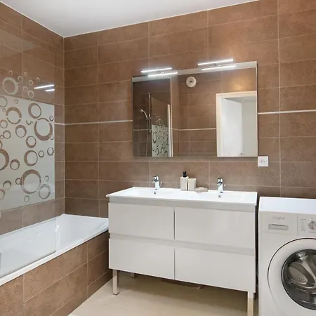 Victoria Palace - Monaco - 3 Pieces - Garage Apartment *